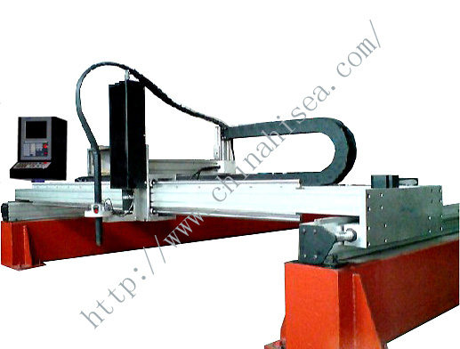  Automatic overlaying welder for wear plate