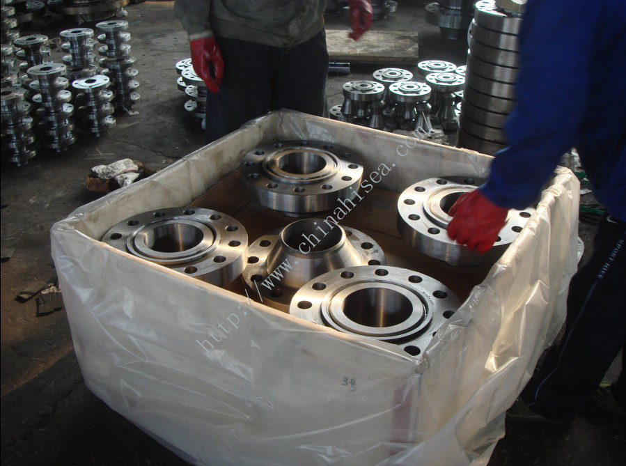 ASTM A350 LF1 WNF Flanges packing